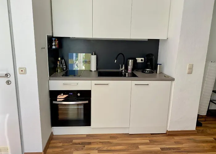 Zentrale Mit Balkon In Apartamento Aquisgrano